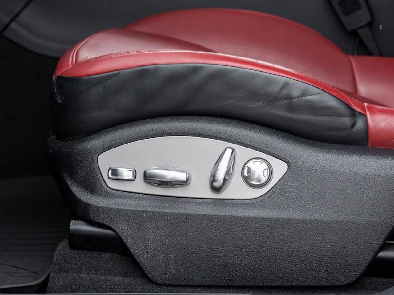 2023 Porsche Macan AWD CPO Premium Pkg Plus 20 Macan S Wheels in Vesu Photo