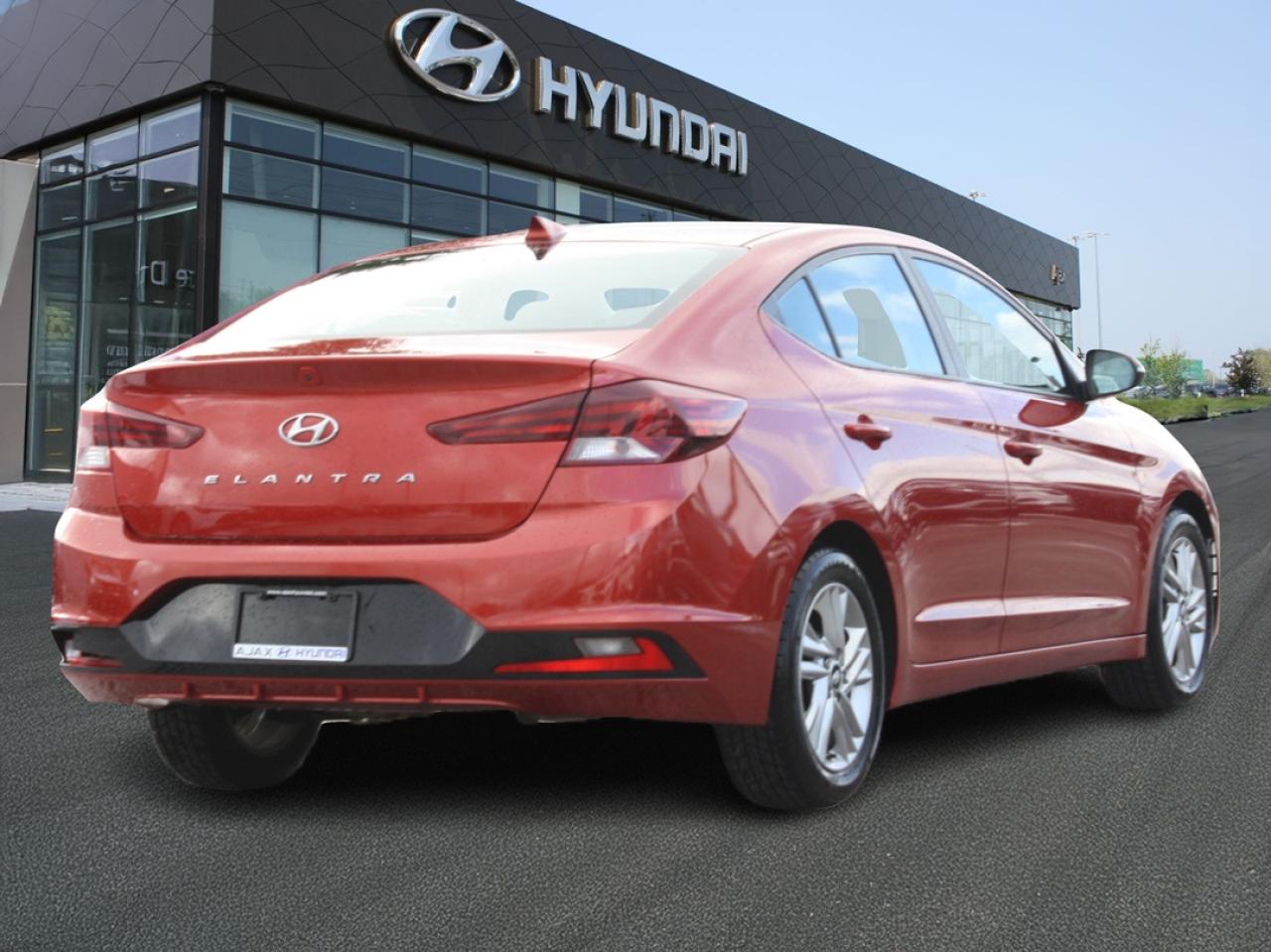 2020 Hyundai Elantra Preferred w-Sun & Safety Package IVT Photo