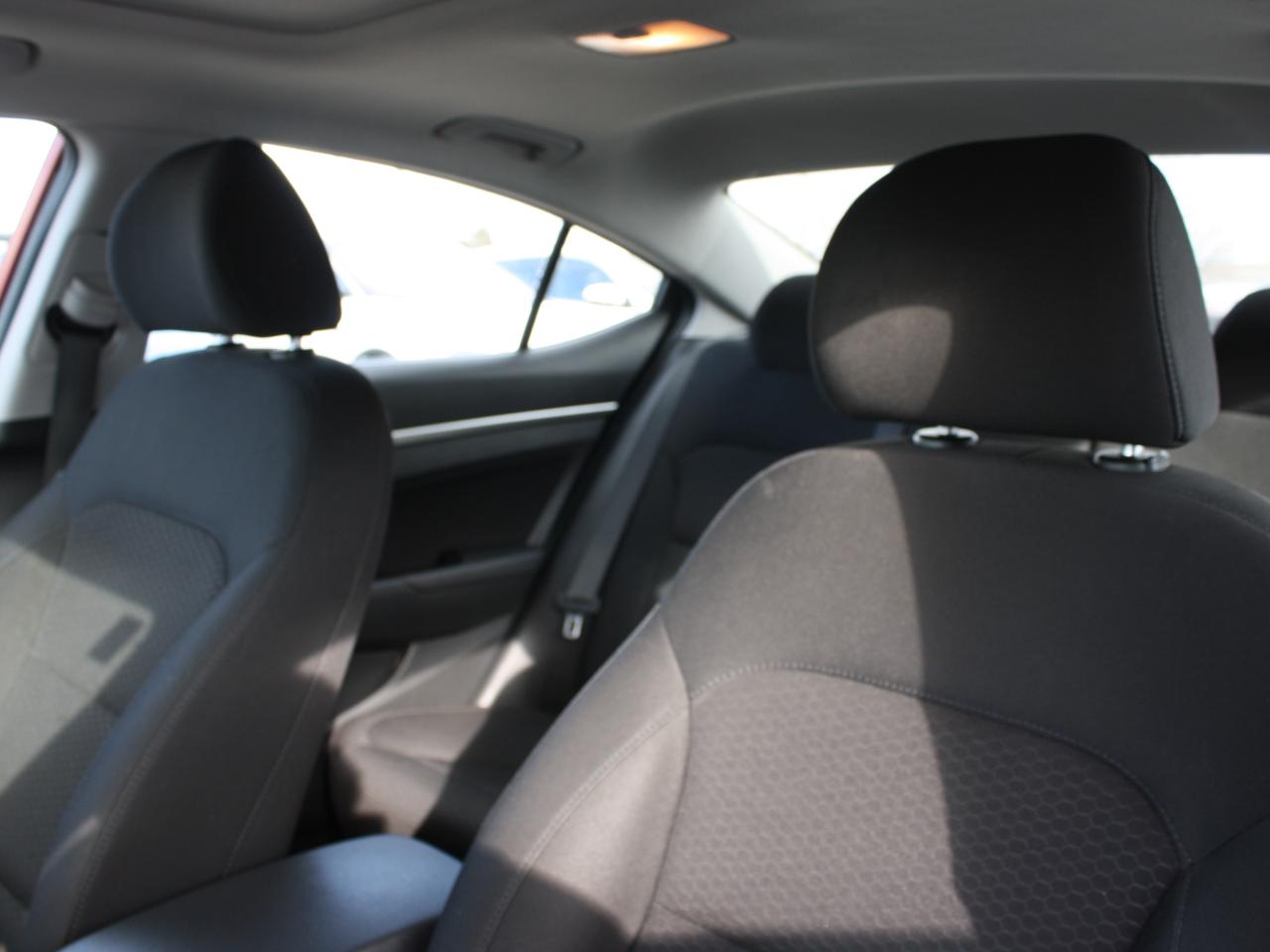 2020 Hyundai Elantra Preferred w-Sun & Safety Package IVT Photo