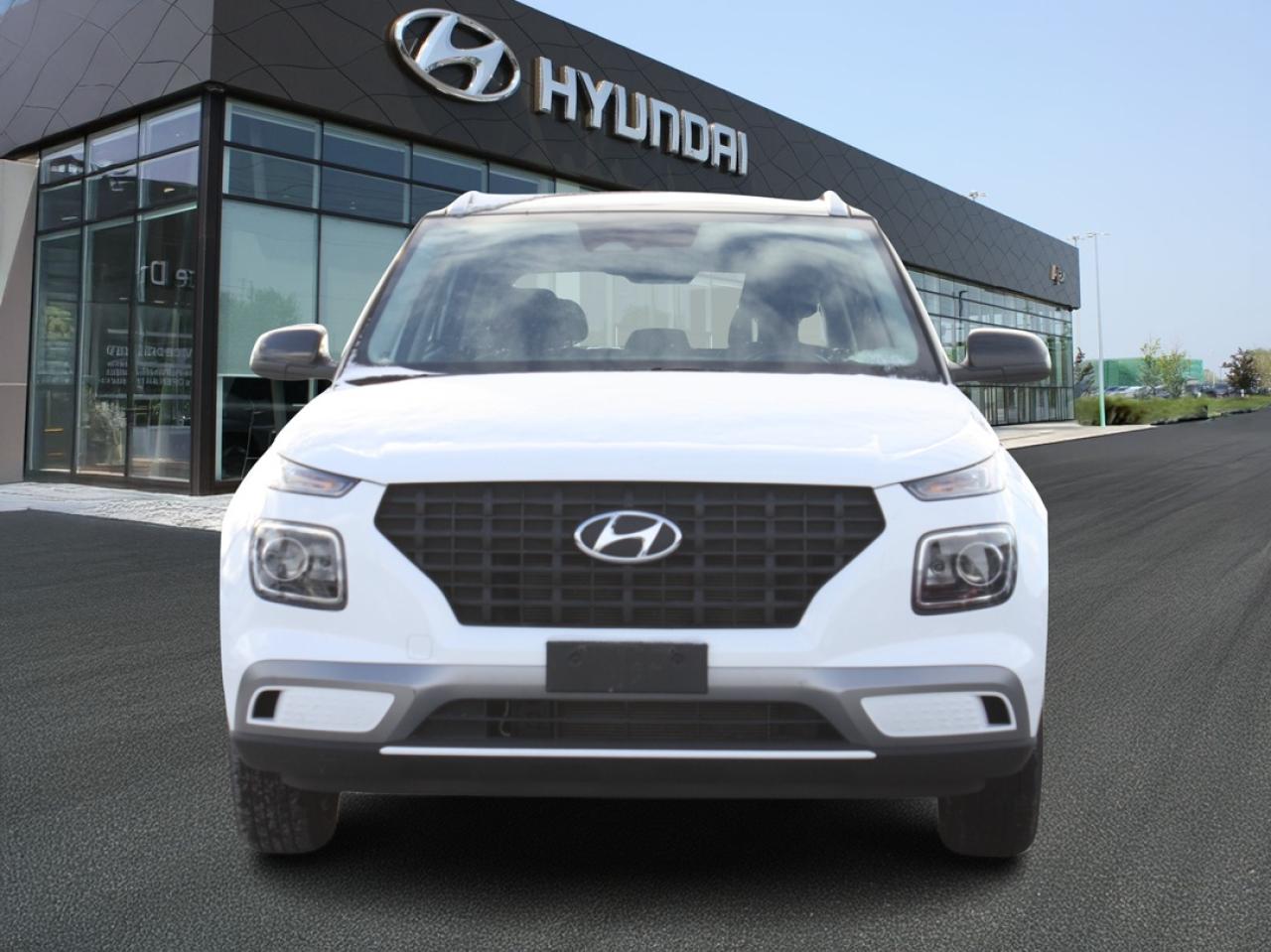2023 Hyundai Venue Preferred IVT w-Two-Tone / Heated Seats Photo