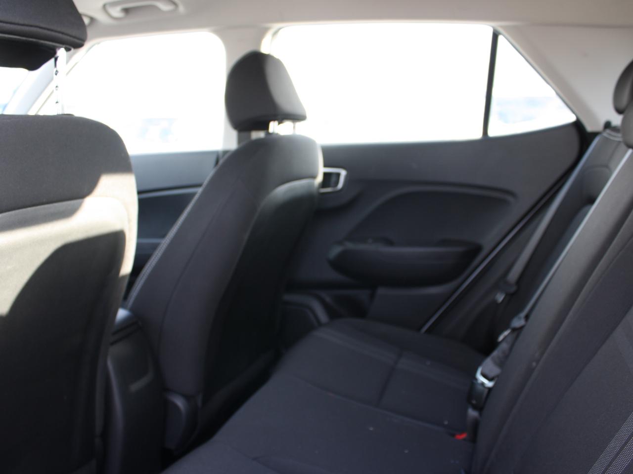 2023 Hyundai Venue Preferred IVT w-Two-Tone / Heated Seats Photo