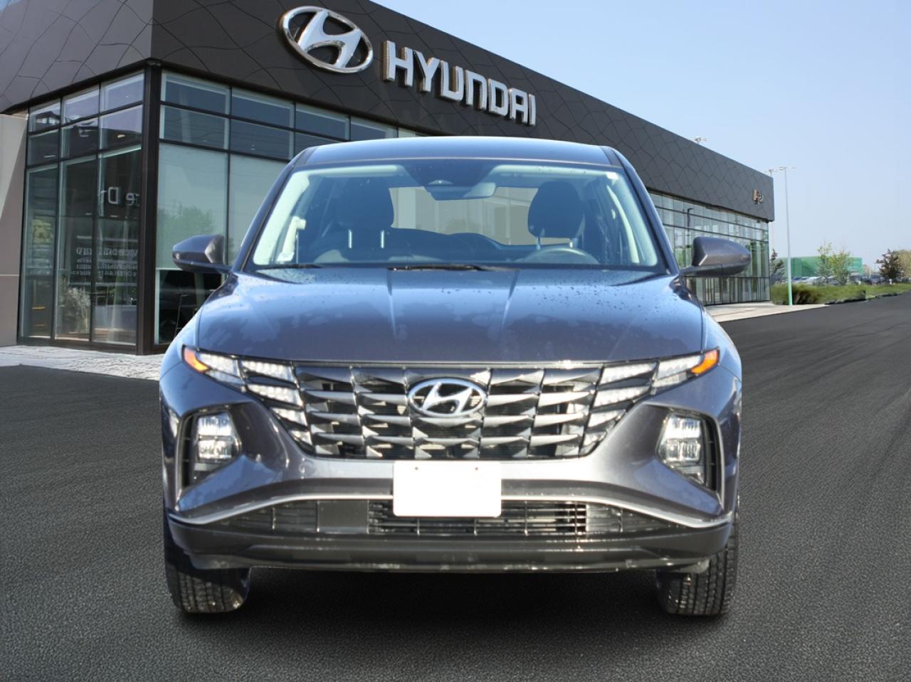 2023 Hyundai Tucson Essential FWD / Heated Seats / Backup Camera Photo