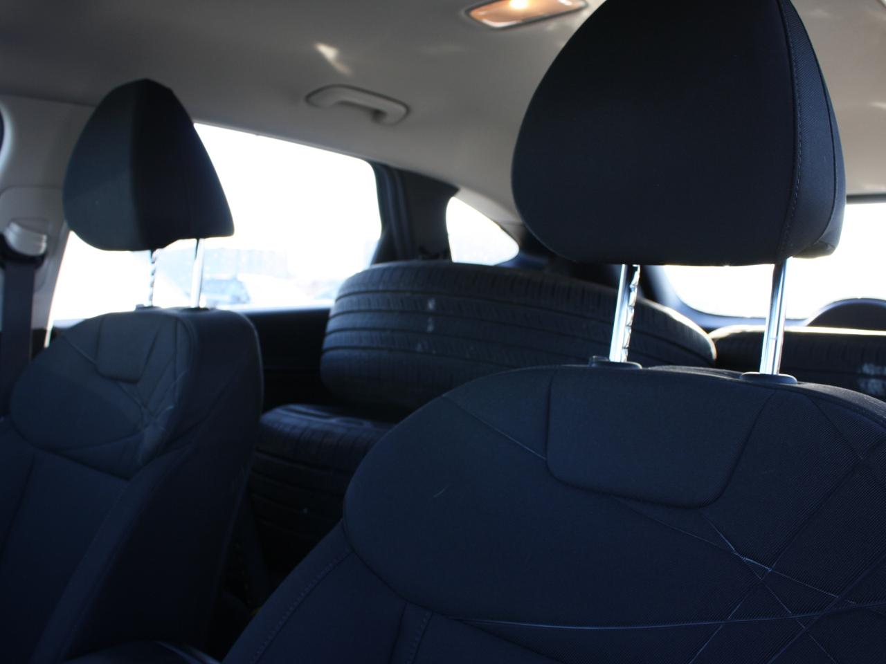 2023 Hyundai Tucson Essential FWD / Heated Seats / Backup Camera Photo