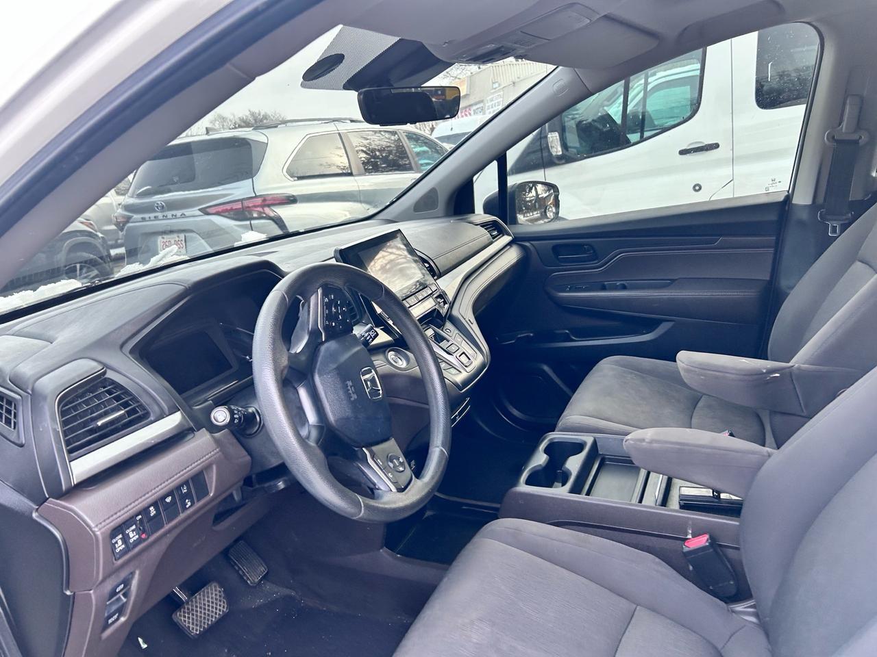 2018 Honda Odyssey EX Auto Photo4