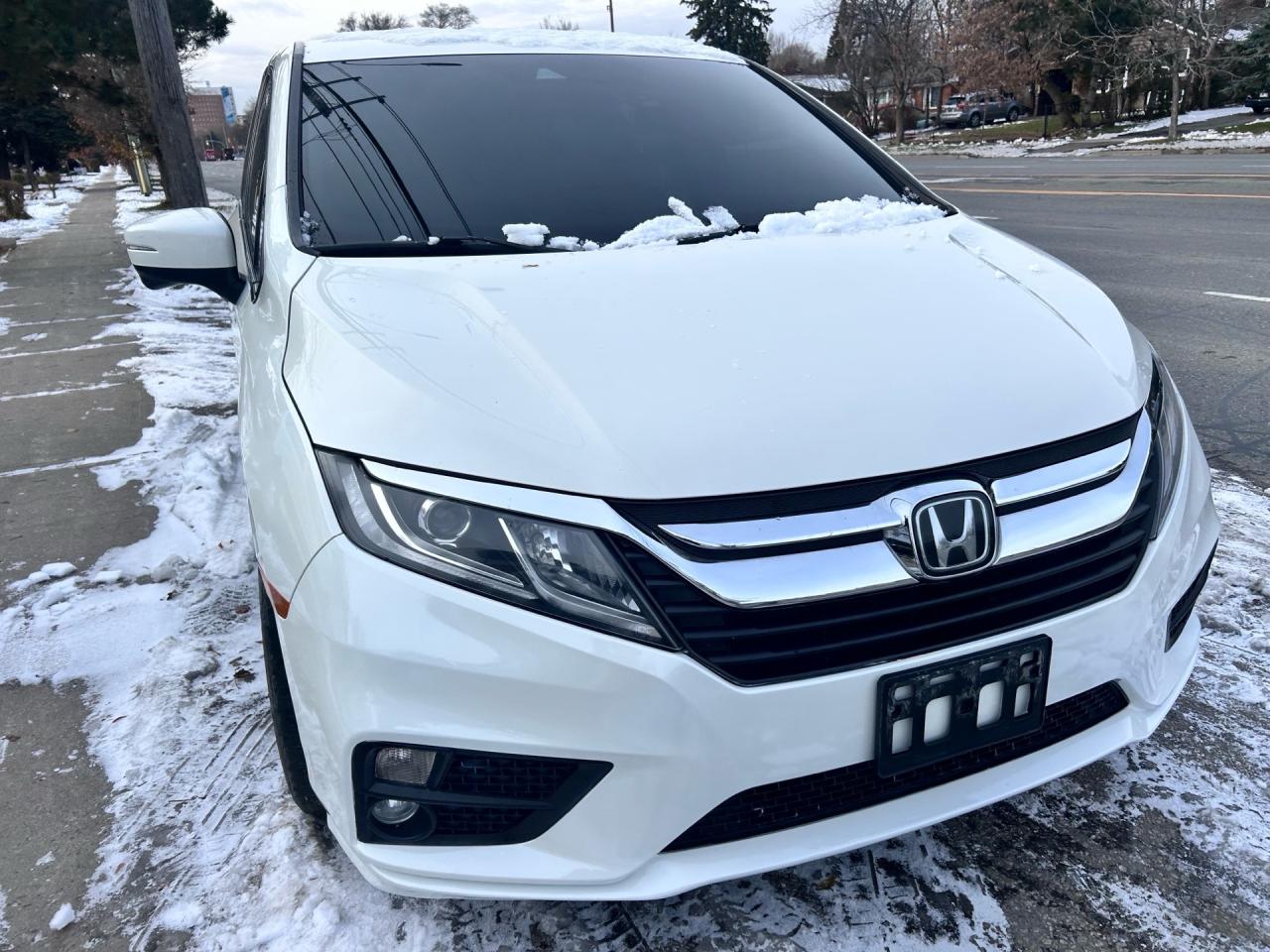 2018 Honda Odyssey EX Auto Photo2