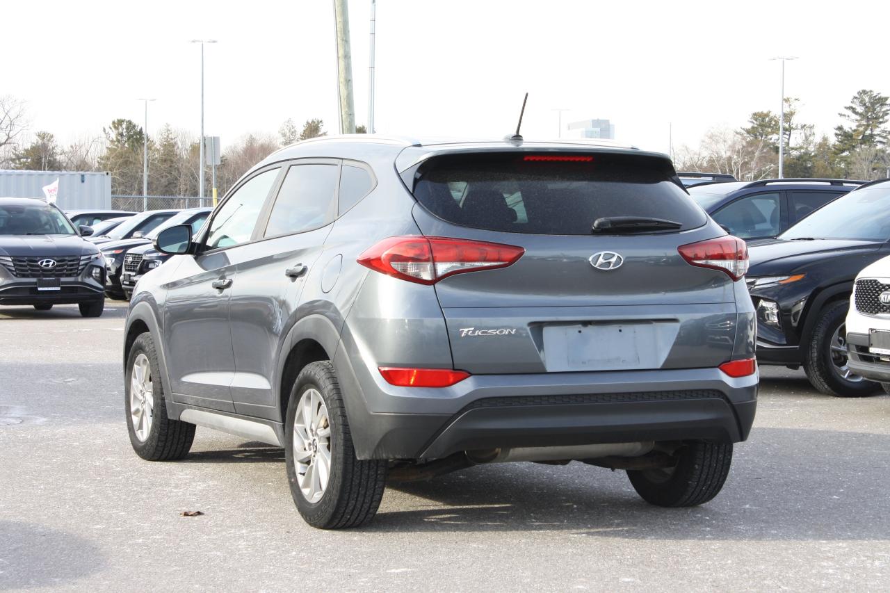 2017 Hyundai Tucson Premium FWD / Heated Seats / Blind Spot / Camera Photo