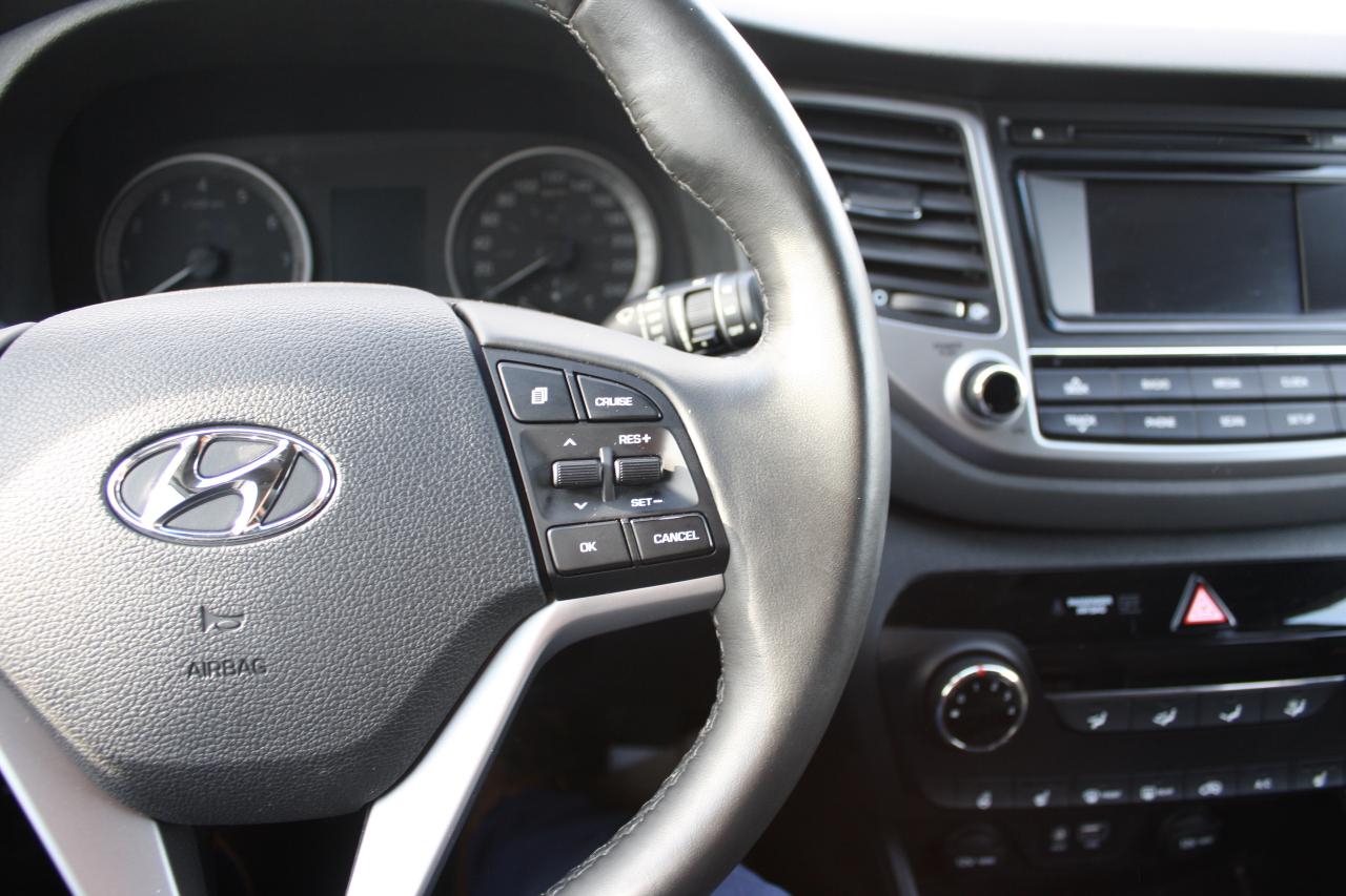 2017 Hyundai Tucson Premium FWD / Heated Seats / Blind Spot / Camera Photo