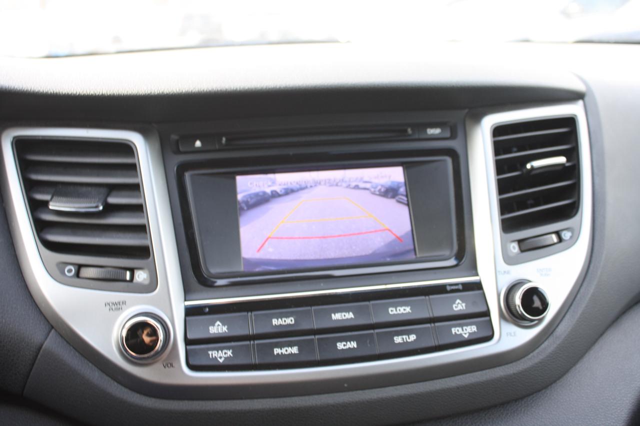 2017 Hyundai Tucson Premium FWD / Heated Seats / Blind Spot / Camera Photo
