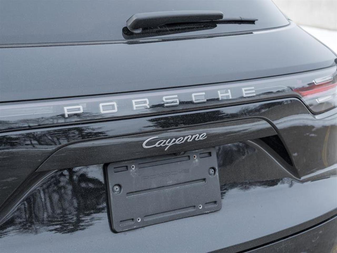 2023 Porsche Cayenne Platinum Edition AWD Premium Pkg Plus Exterior Mir Photo