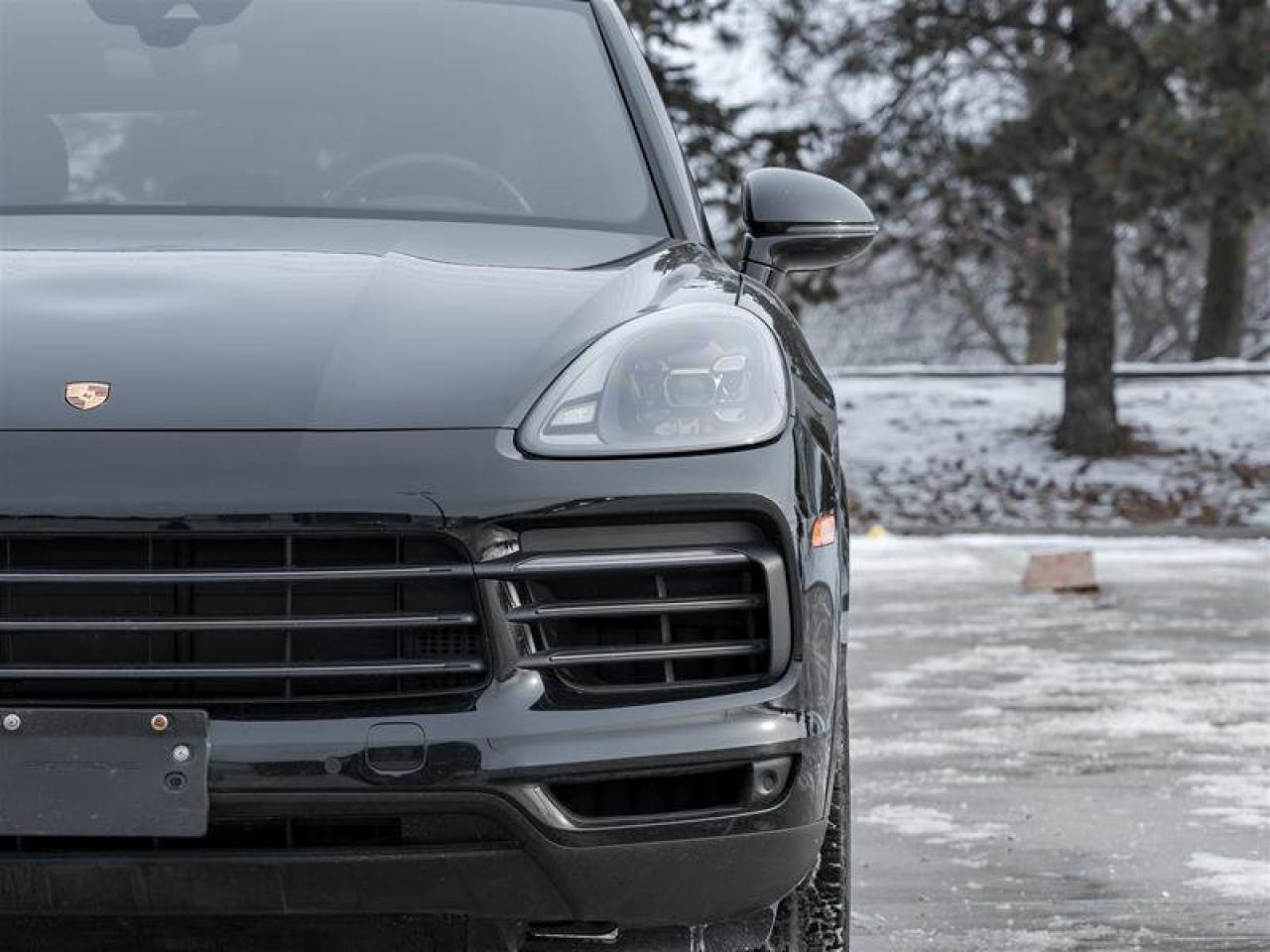 2023 Porsche Cayenne Platinum Edition AWD Premium Pkg Plus Exterior Mir Photo