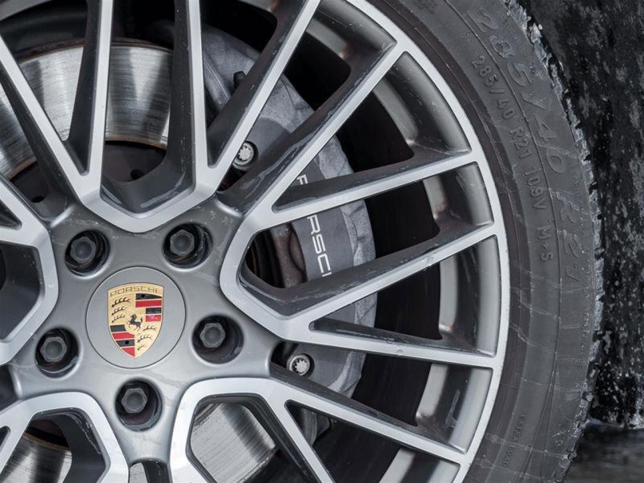 2023 Porsche Cayenne Platinum Edition AWD Premium Pkg Plus Exterior Mir Photo