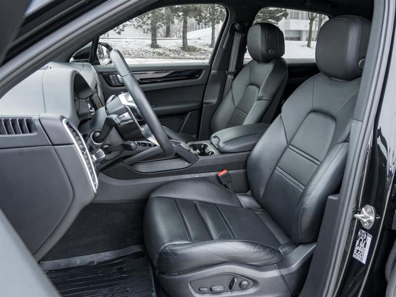 2023 Porsche Cayenne Platinum Edition AWD Premium Pkg Plus Exterior Mir Photo