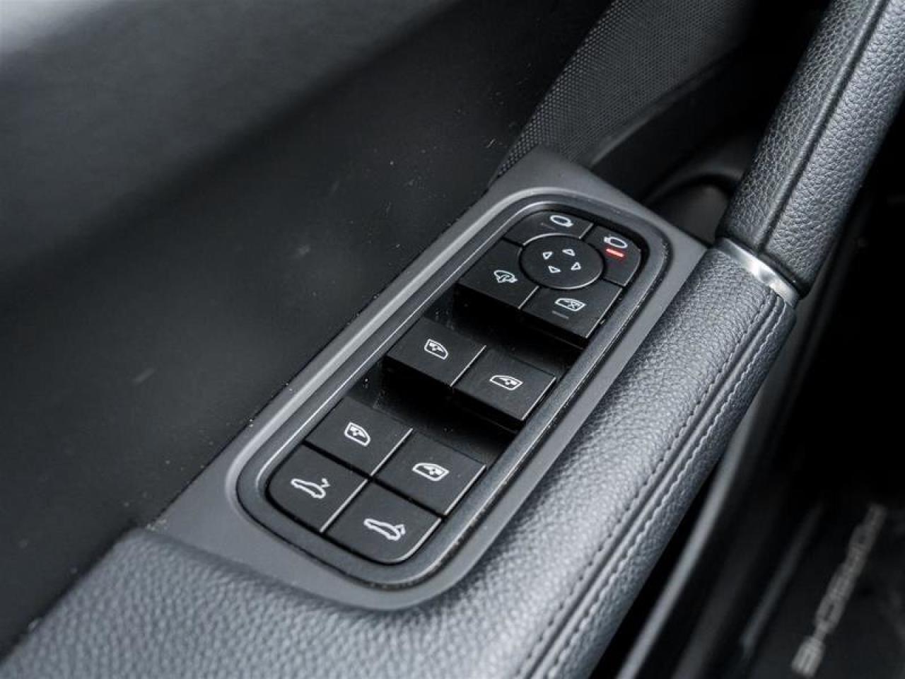 2023 Porsche Cayenne Platinum Edition AWD Premium Pkg Plus Exterior Mir Photo