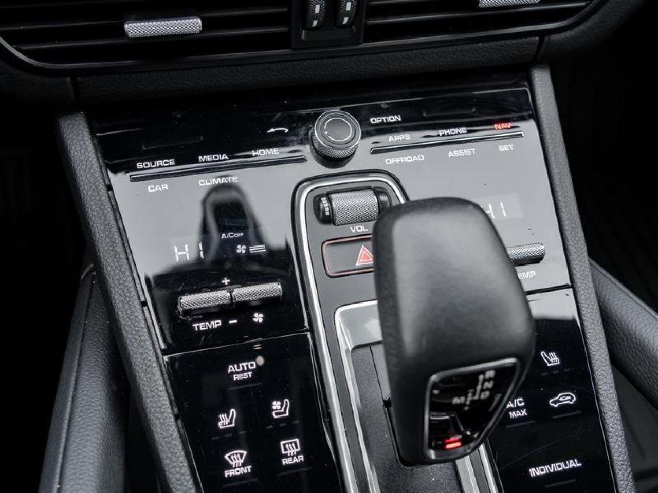 2023 Porsche Cayenne Platinum Edition AWD Premium Pkg Plus Exterior Mir Photo