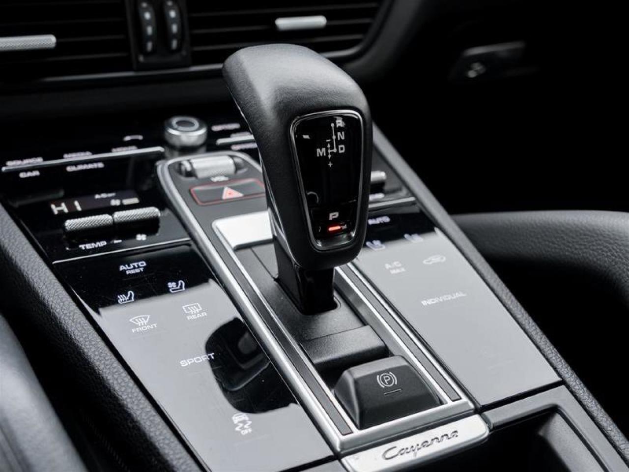 2023 Porsche Cayenne Platinum Edition AWD Premium Pkg Plus Exterior Mir Photo