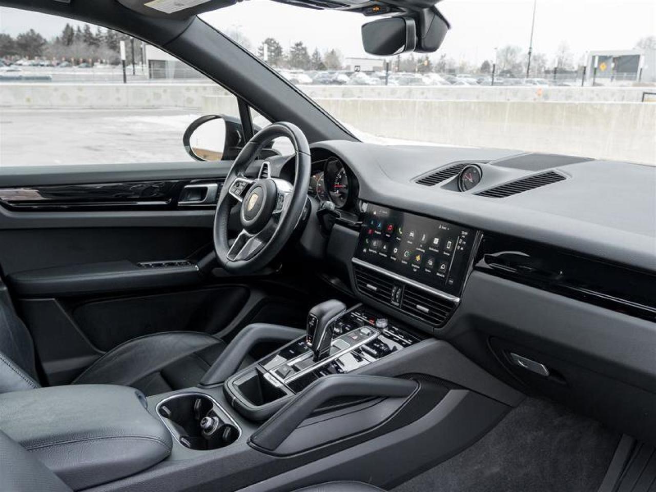 2023 Porsche Cayenne Platinum Edition AWD Premium Pkg Plus Exterior Mir Photo