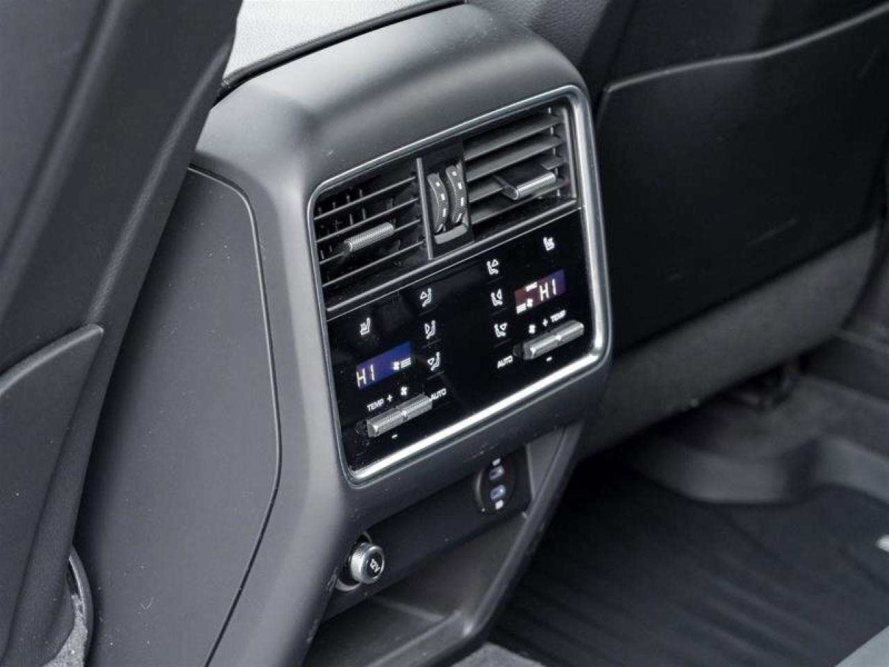 2023 Porsche Cayenne Platinum Edition AWD Premium Pkg Plus Exterior Mir Photo