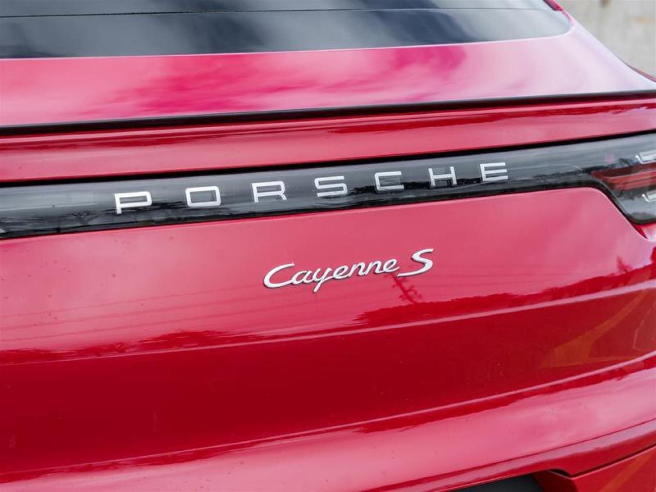 2022 Porsche Cayenne S Coupe AWD Premium Pkg Plus Sport Exhaust System Photo