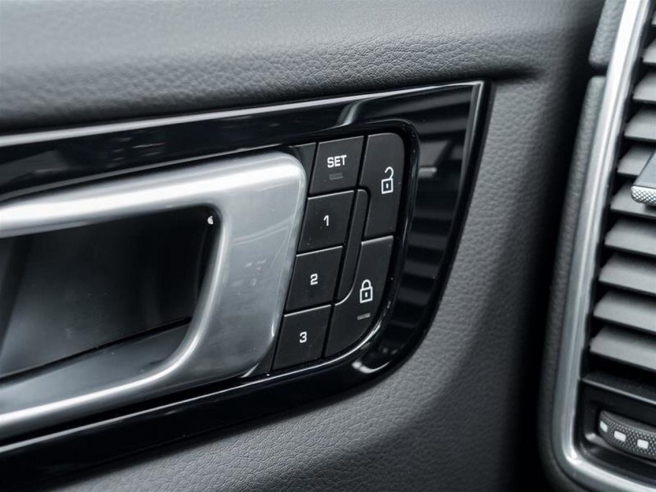 2022 Porsche Cayenne S Coupe AWD Premium Pkg Plus Sport Exhaust System Photo