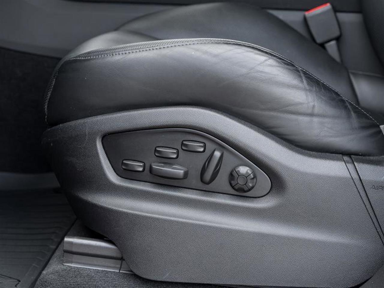 2022 Porsche Cayenne S Coupe AWD Premium Pkg Plus Sport Exhaust System Photo