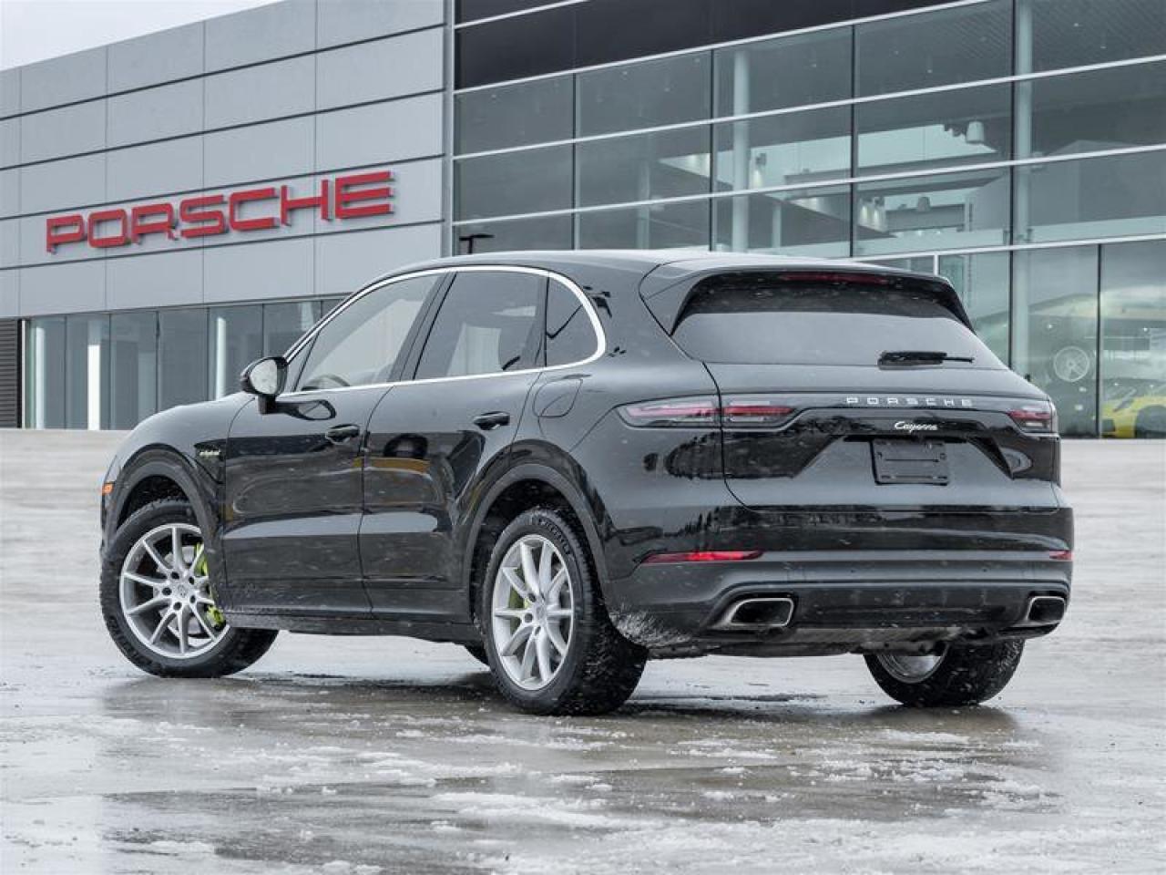 2022 Porsche Cayenne E-Hybrid AWD Premium Pkg Assistance Pkg Photo