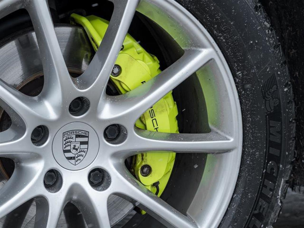 2022 Porsche Cayenne E-Hybrid AWD Premium Pkg Assistance Pkg Photo