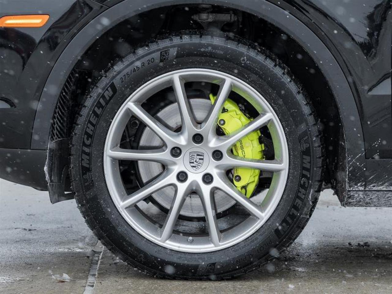 2022 Porsche Cayenne E-Hybrid AWD Premium Pkg Assistance Pkg Photo