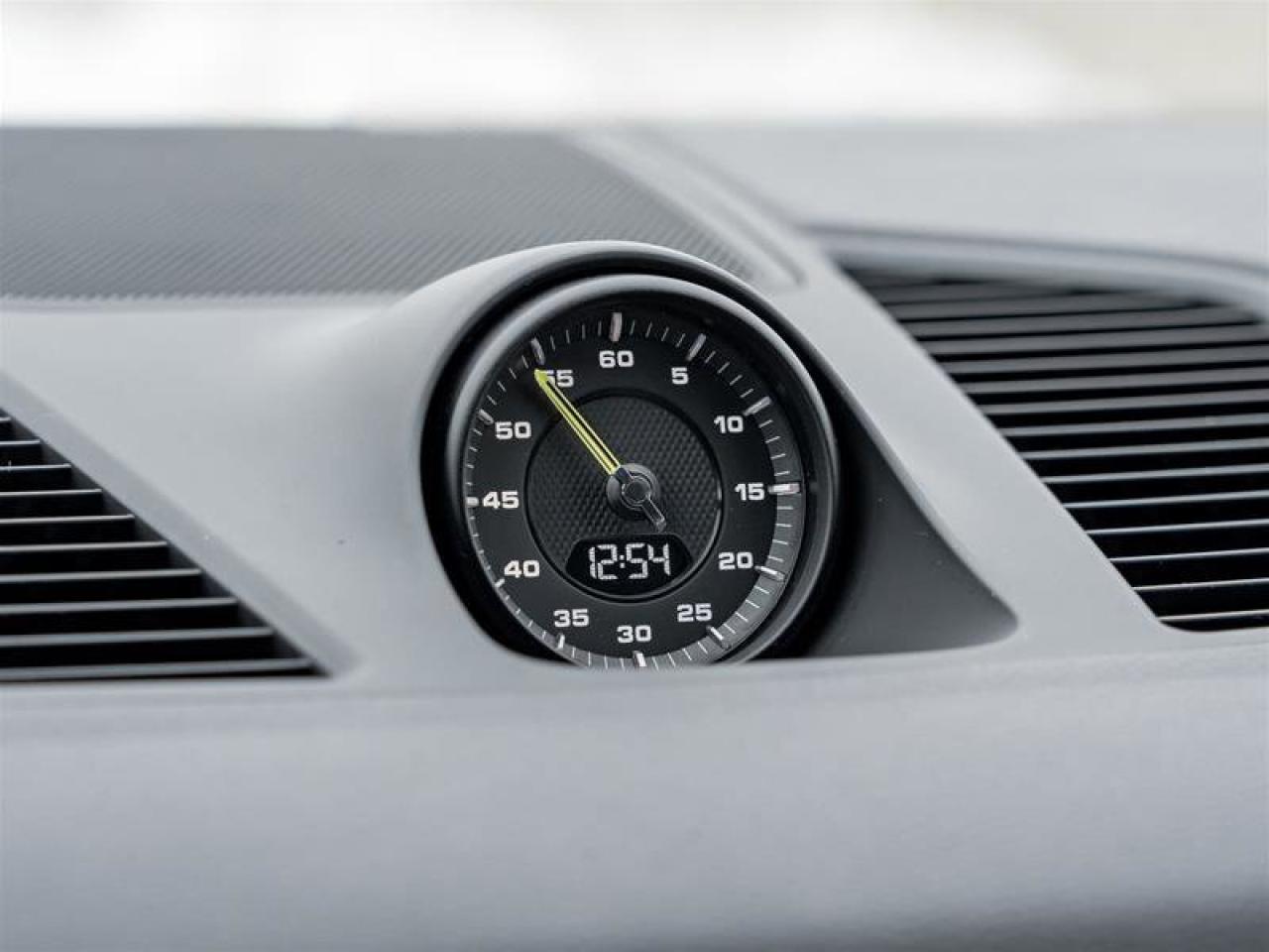 2022 Porsche Cayenne E-Hybrid AWD Premium Pkg Assistance Pkg Photo