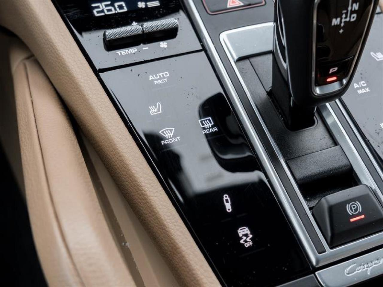 2022 Porsche Cayenne E-Hybrid AWD Premium Pkg Assistance Pkg Photo