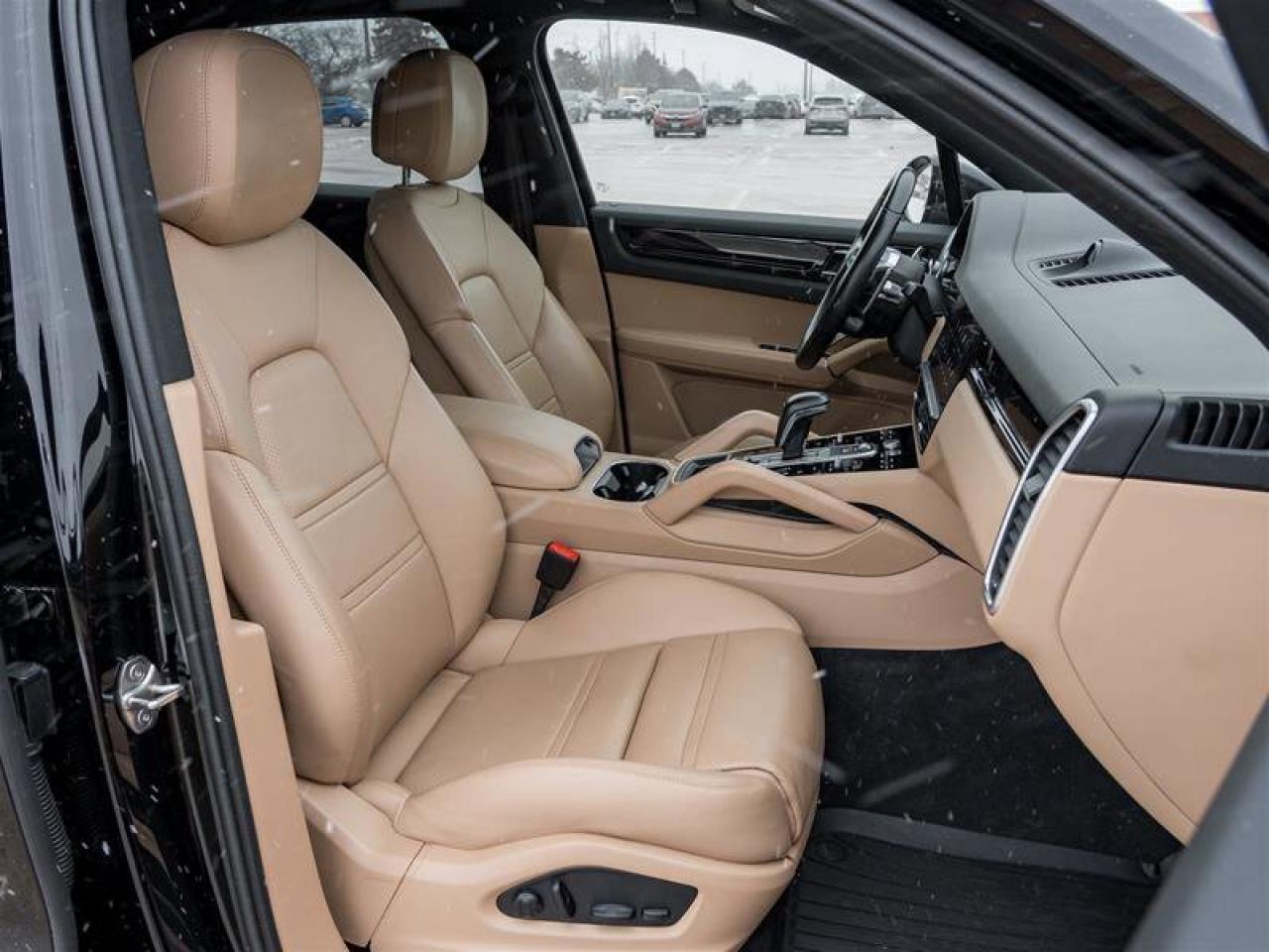 2022 Porsche Cayenne E-Hybrid AWD Premium Pkg Assistance Pkg Photo