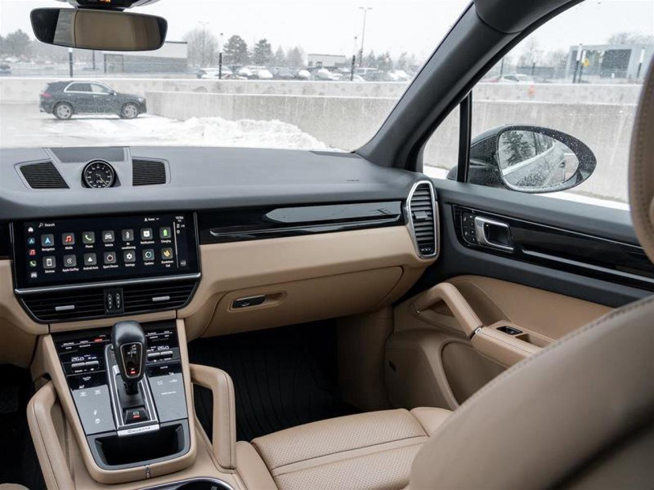 2022 Porsche Cayenne E-Hybrid AWD Premium Pkg Assistance Pkg Photo