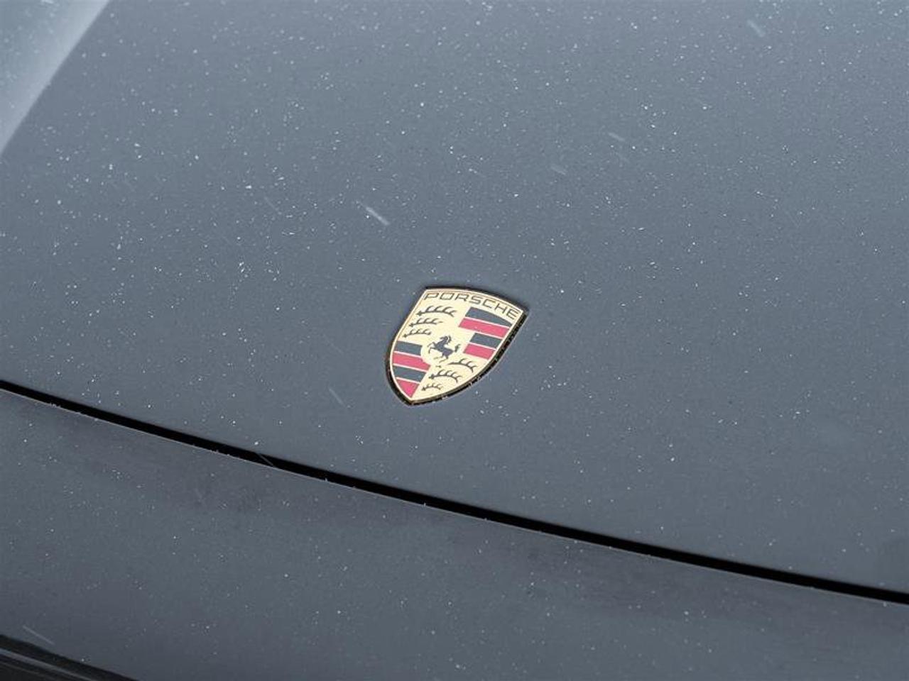 2022 Porsche Cayenne E-Hybrid AWD Premium Pkg Assistance Pkg Photo