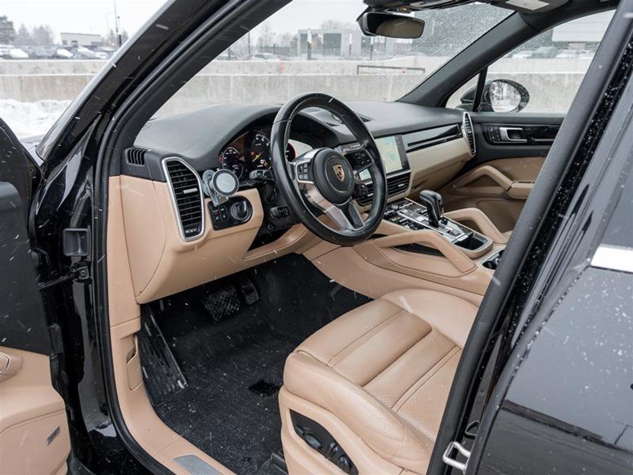 2022 Porsche Cayenne E-Hybrid AWD Premium Pkg Assistance Pkg Photo