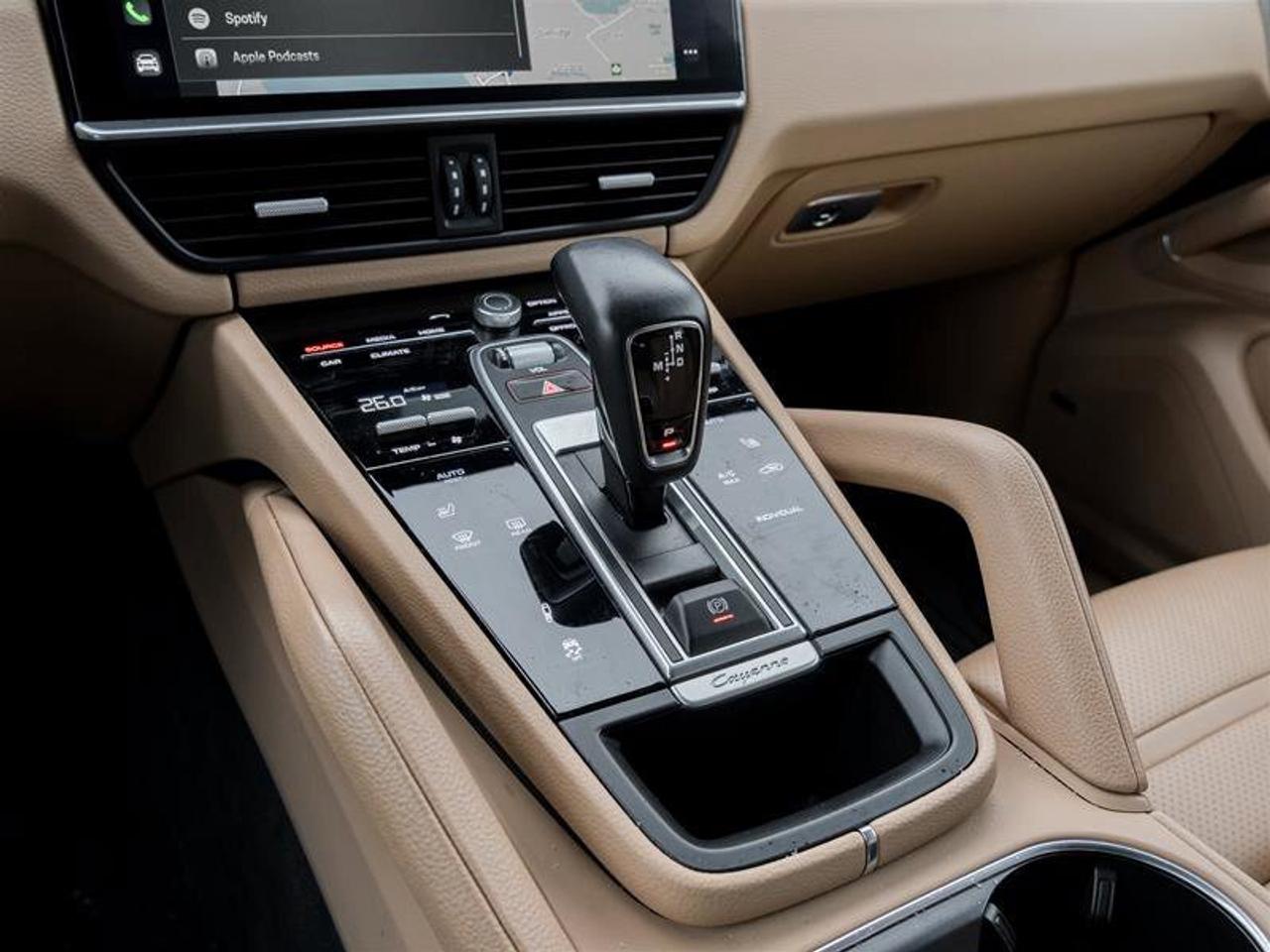 2022 Porsche Cayenne E-Hybrid AWD Premium Pkg Assistance Pkg Photo