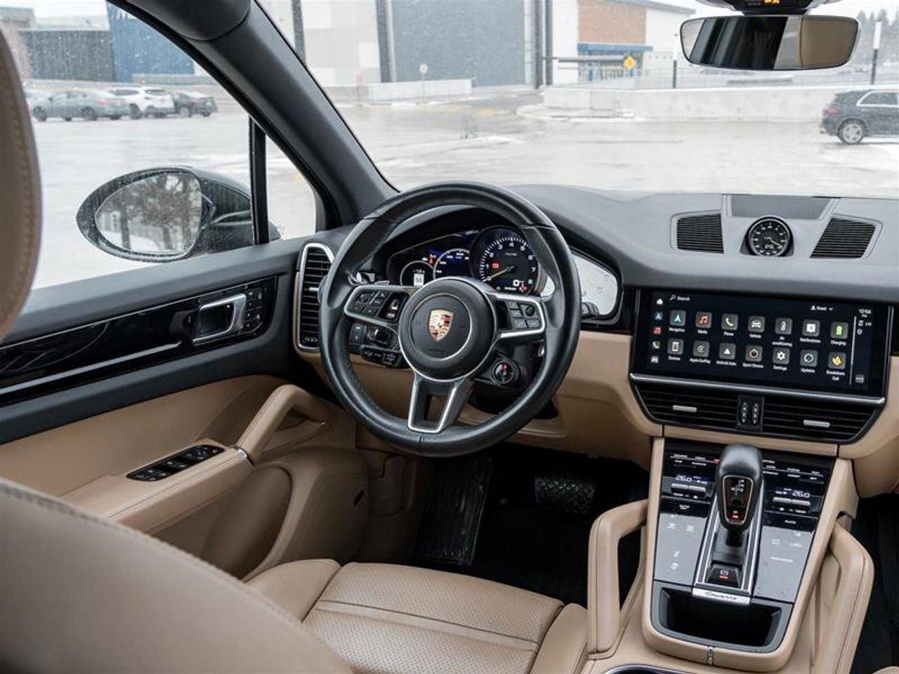 2022 Porsche Cayenne E-Hybrid AWD Premium Pkg Assistance Pkg Photo