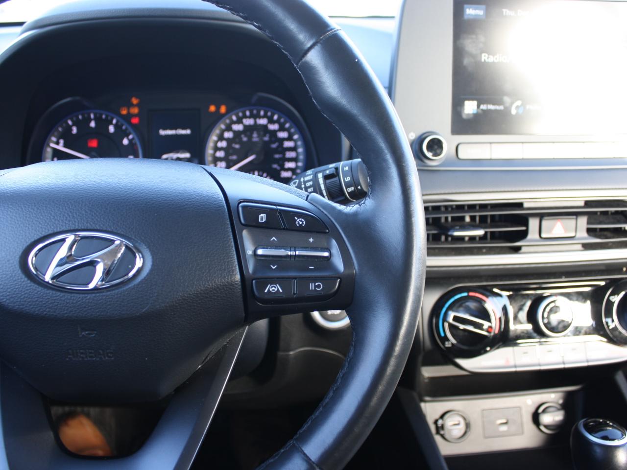 2023 Hyundai KONA 2.0L Preferred AWD / Heated Seats / CarPlay Photo