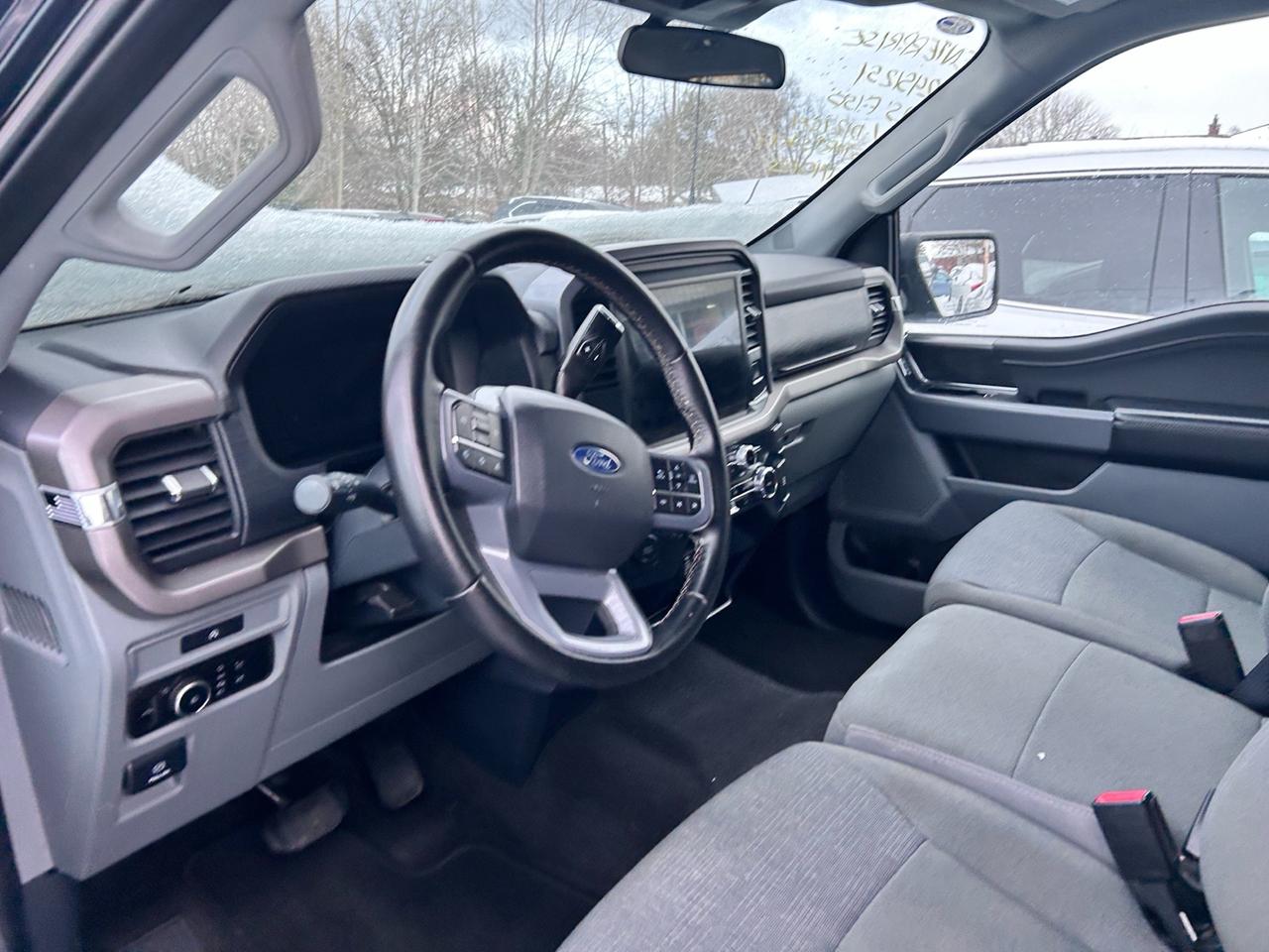 2025 Ford F-150 XLT 4WD SuperCrew 5.5' Box Photo