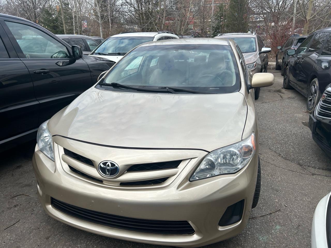 2012 Toyota Corolla 4dr Sdn  CE Photo