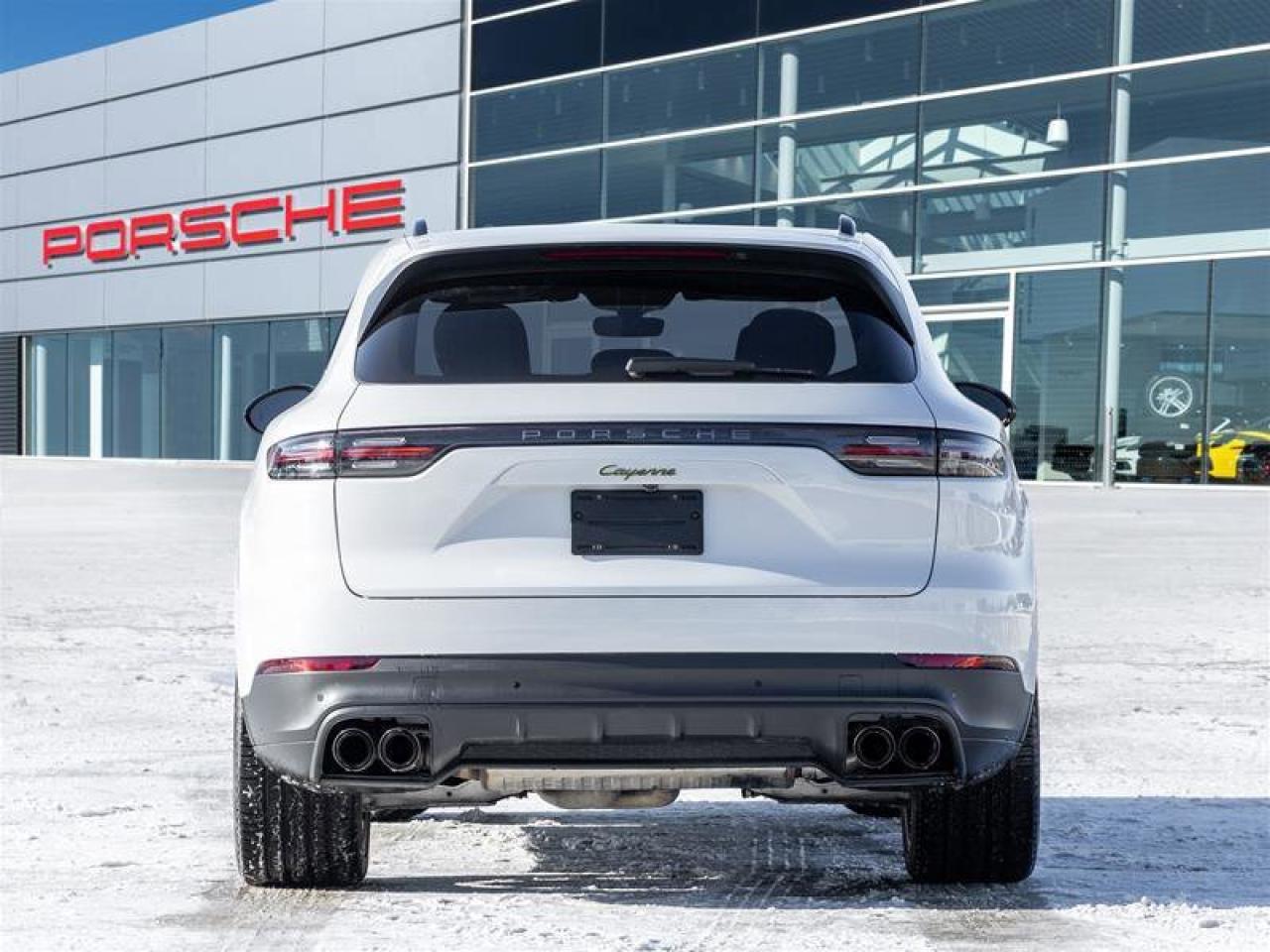 2023 Porsche Cayenne Platinum Edition E-Hybrid AWD Assistance Pkg Premi Photo4