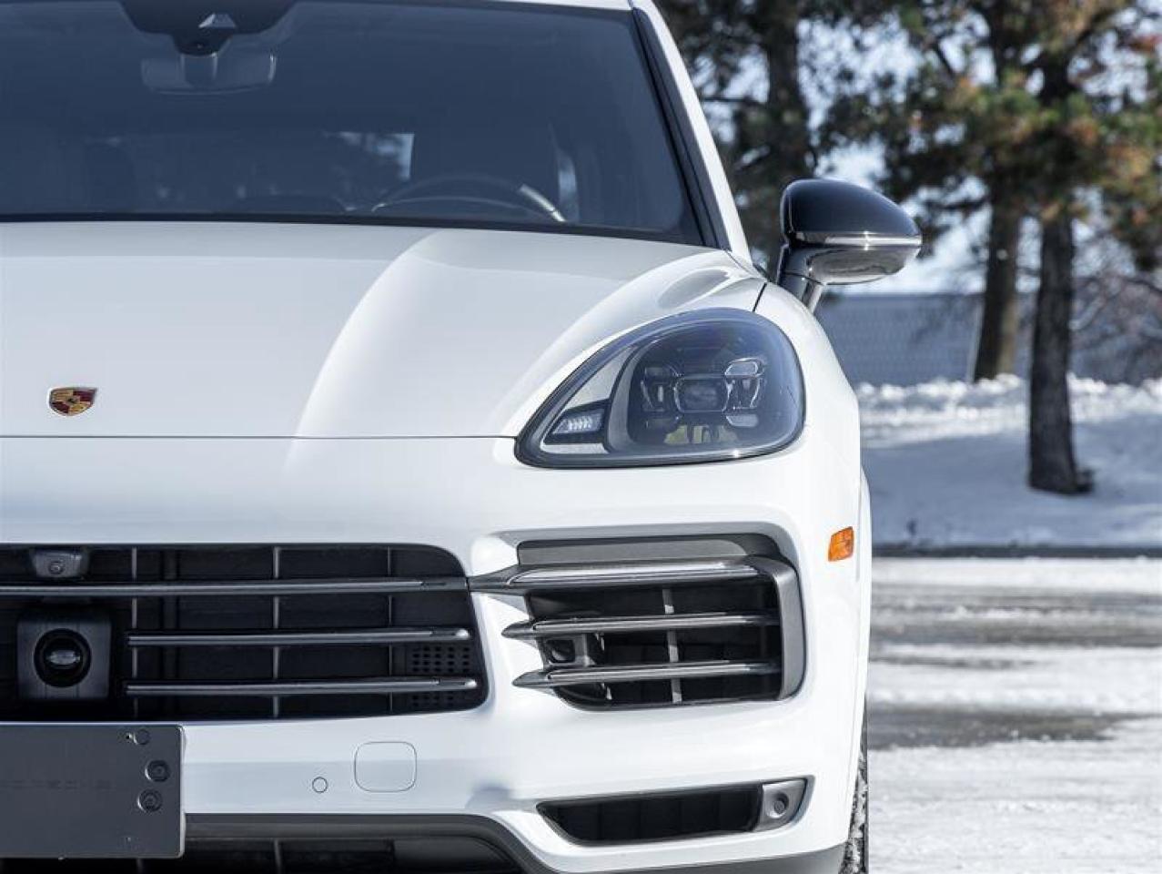 2023 Porsche Cayenne Platinum Edition E-Hybrid AWD Assistance Pkg Premi Photo