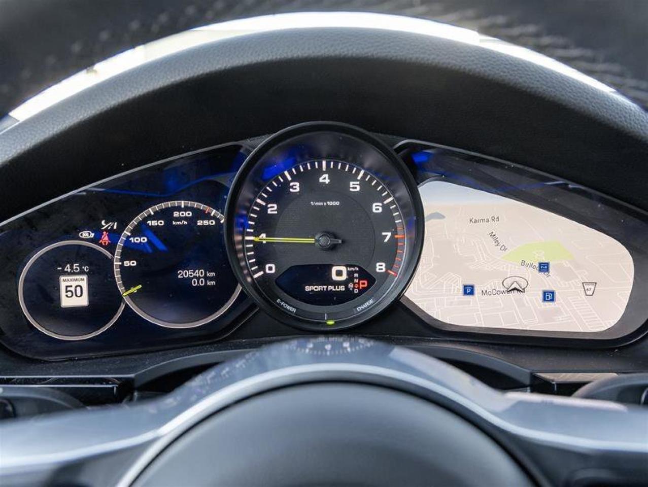 2023 Porsche Cayenne Platinum Edition E-Hybrid AWD Assistance Pkg Premi Photo