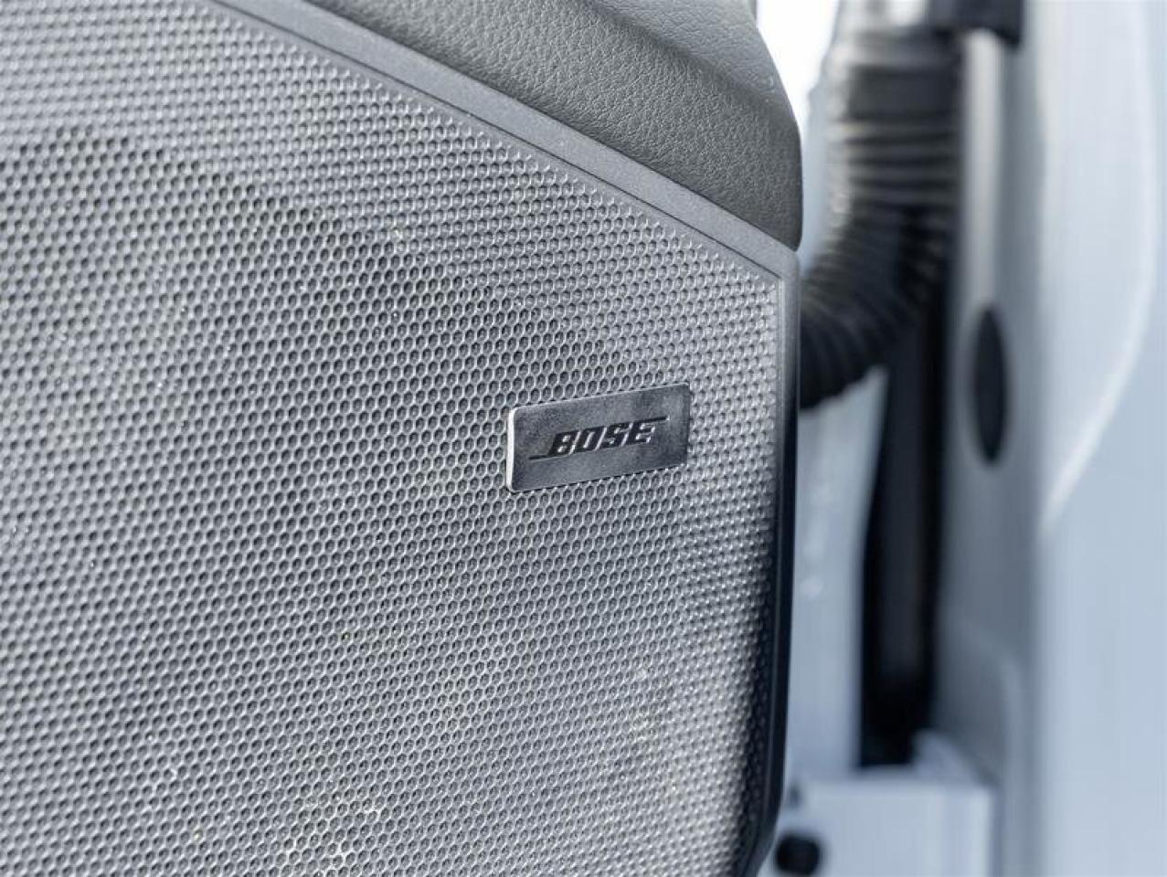 2023 Porsche Cayenne Platinum Edition E-Hybrid AWD Assistance Pkg Premi Photo