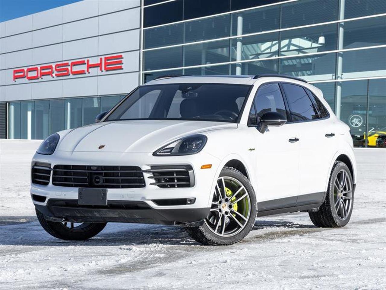 2023 Porsche Cayenne Platinum Edition E-Hybrid AWD Ext Warranty Valid U Photo0