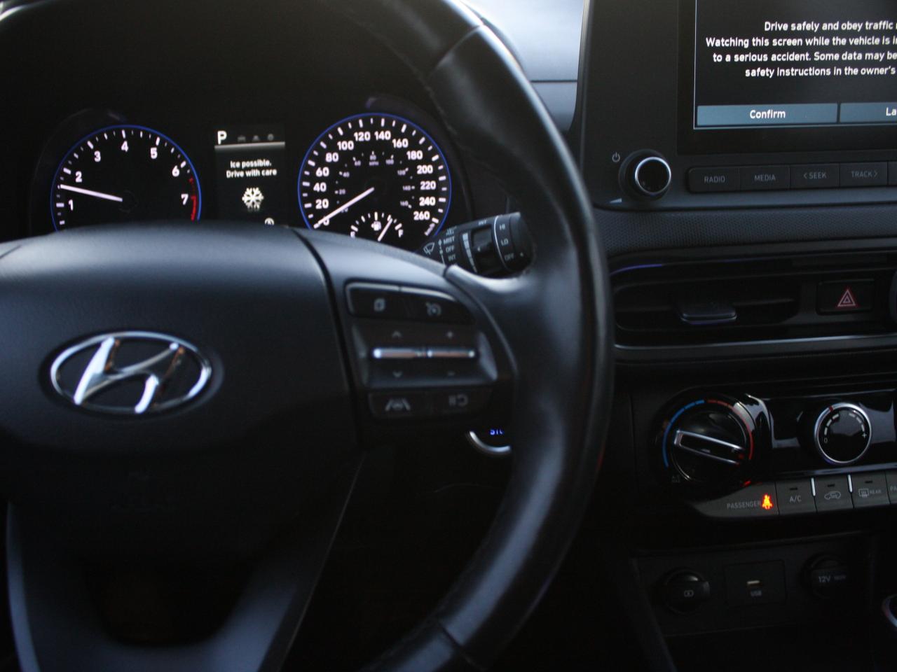 2023 Hyundai KONA 2.0L Preferred AWD / Heated Seats / CarPlay Photo