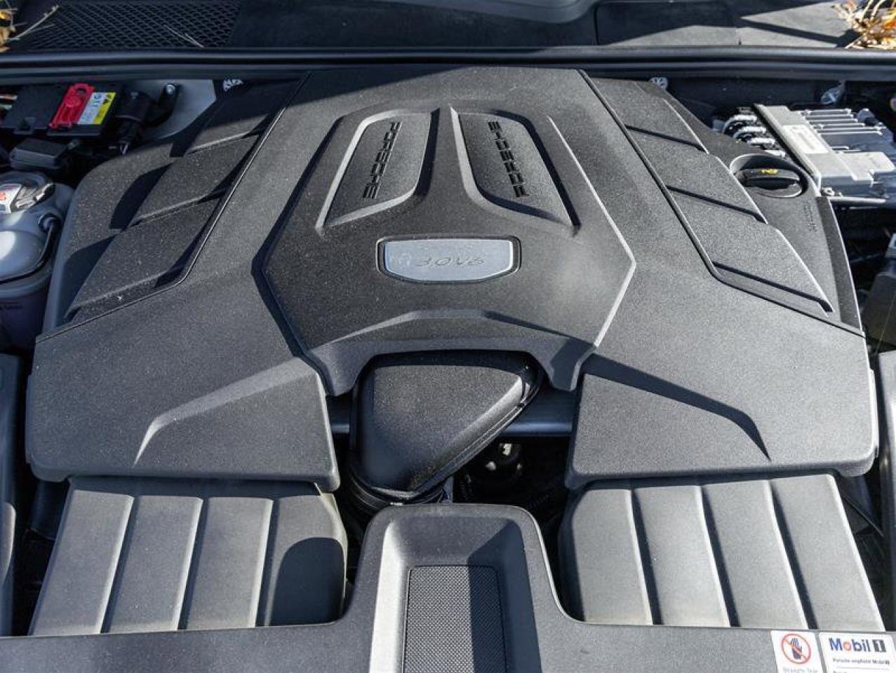 2021 Porsche Cayenne Coupe AWD Premium Pkg Plus 21 RS Spyder Design Whe Photo