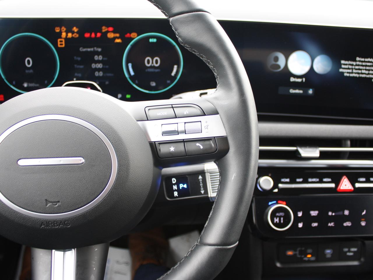 2025 Hyundai Tucson Plug-In Hybrid Ultimate AWD / Leather / Bose Audio / Heated Seats Photo