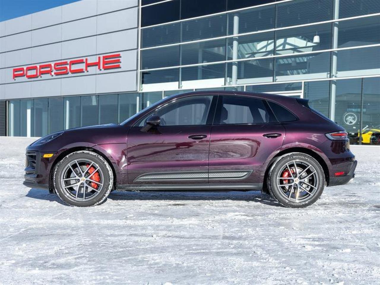 2023 Porsche Macan S AWD Premium Pkg Plus Porsche Torque Vectoring Pl Photo