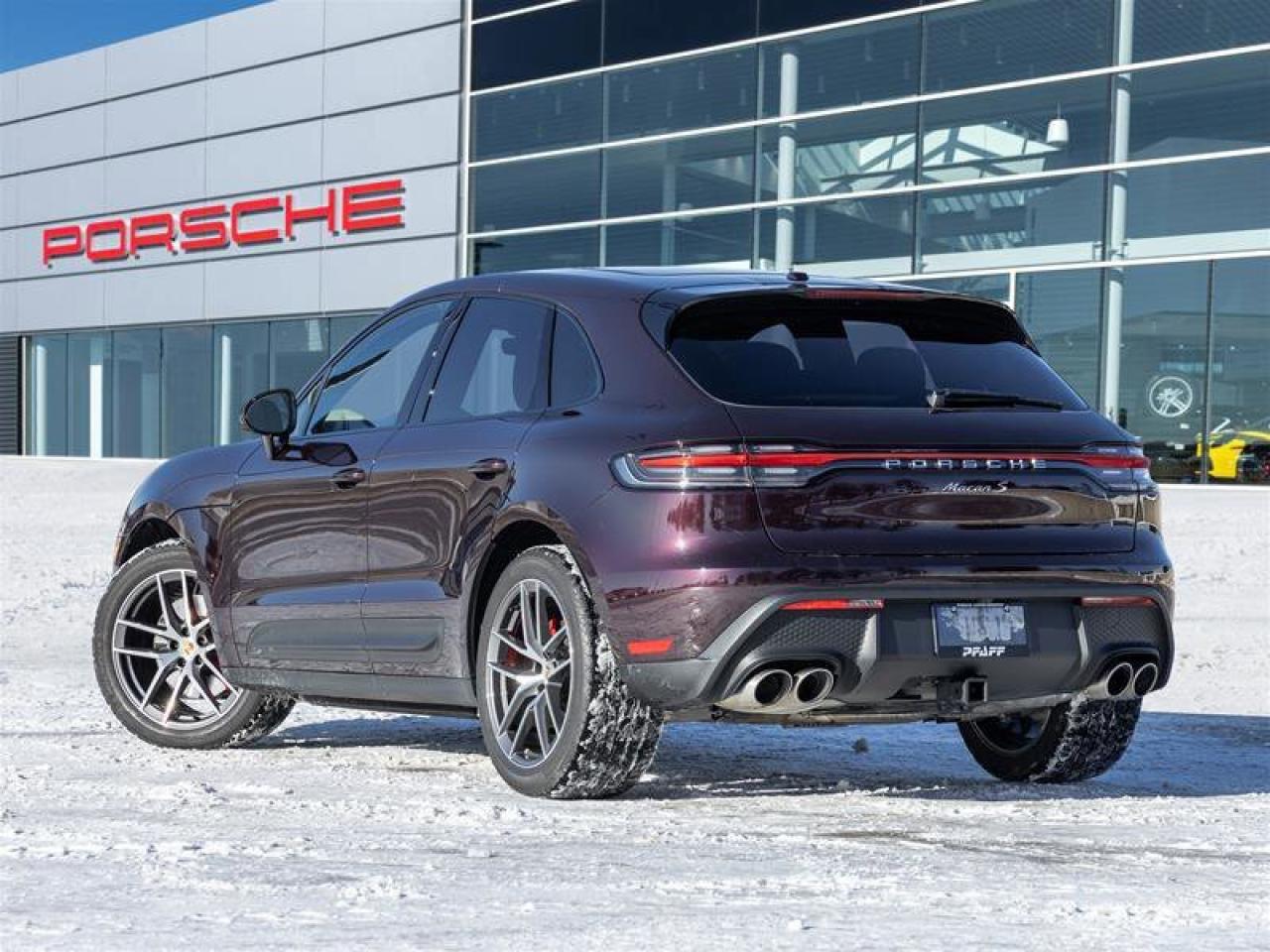 2023 Porsche Macan S AWD Premium Pkg Plus Porsche Torque Vectoring Pl Photo3