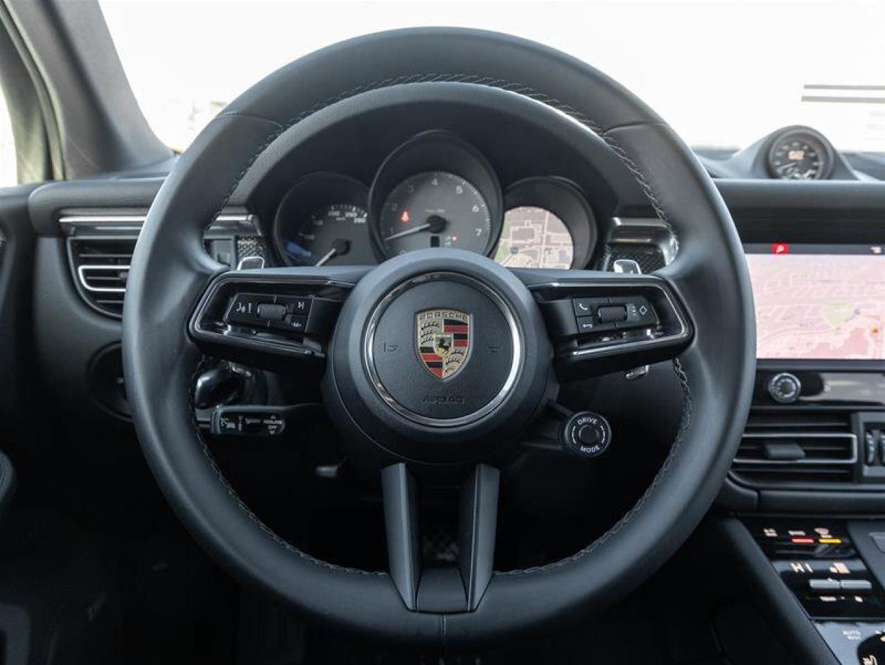 2023 Porsche Macan S AWD Premium Pkg Plus Porsche Torque Vectoring Pl Photo