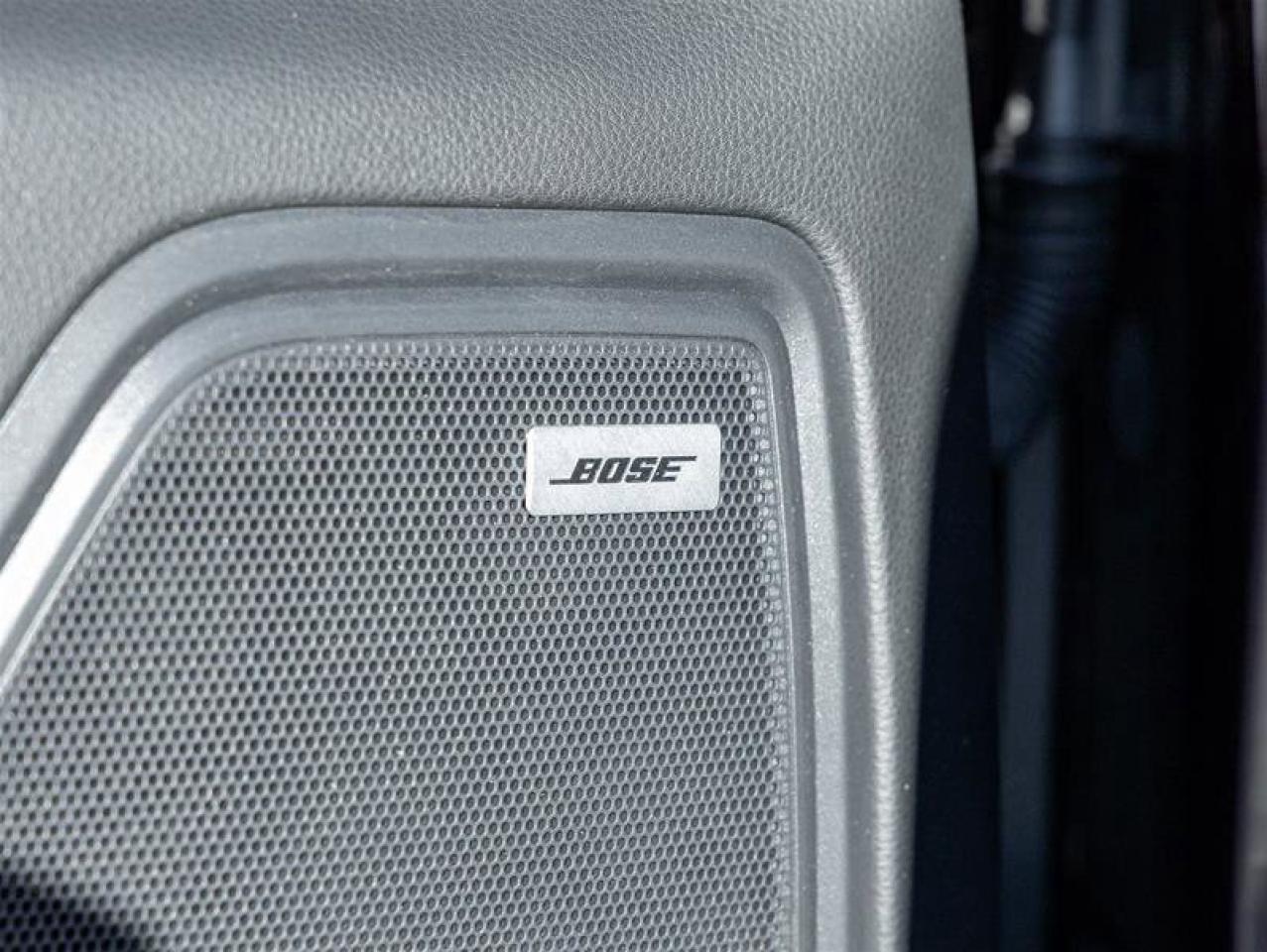 2023 Porsche Macan S AWD Premium Pkg Plus Porsche Torque Vectoring Pl Photo